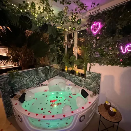 Jungle Room - Lyon Est Vaulx-en-Velin Exterior photo
